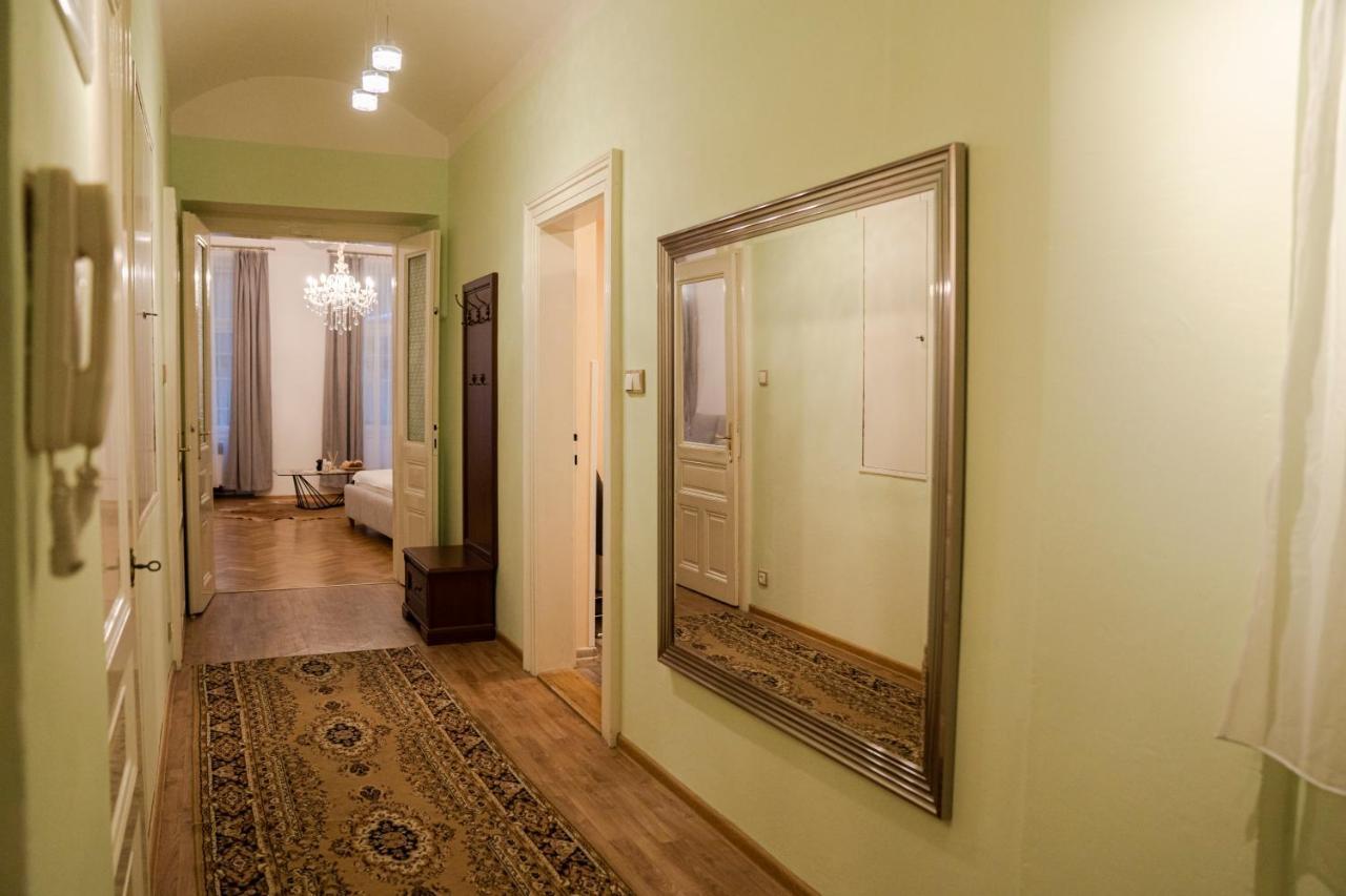 Helen Homestay Vaclavske Namesti Praag Buitenkant foto