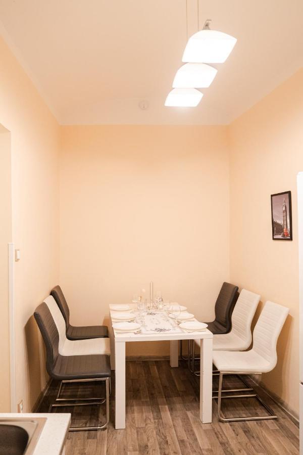 Helen Homestay Vaclavske Namesti Praag Buitenkant foto