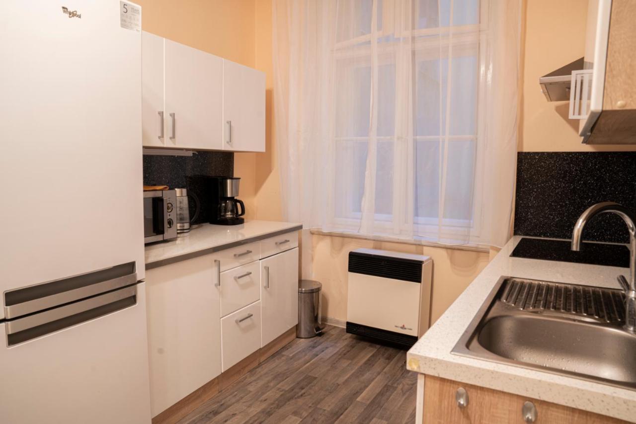 Helen Homestay Vaclavske Namesti Praag Buitenkant foto